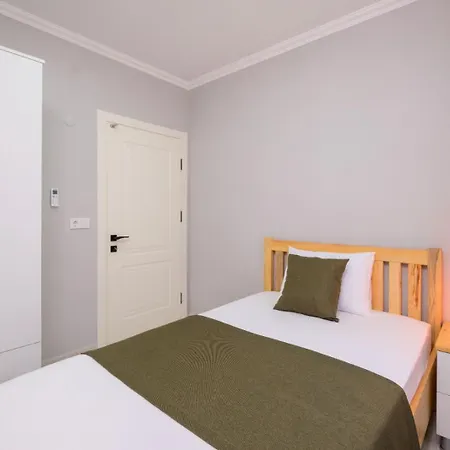 Roombnb 3*
