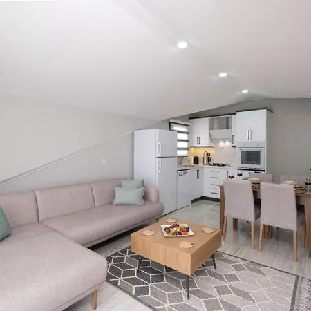 Roombnb 公寓式酒店 3*