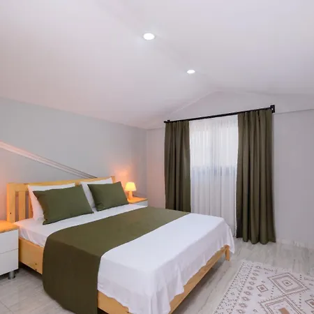 公寓式酒店 Roombnb 3*